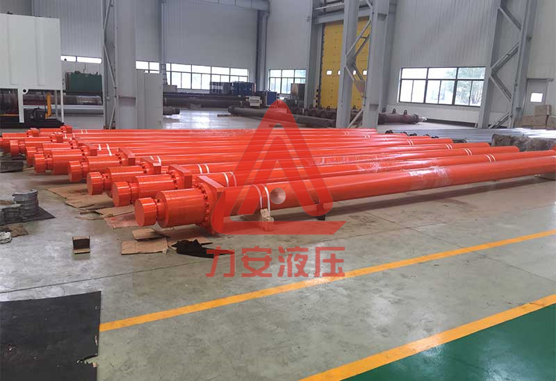 Hydraulic hoist for water conservancy and hydropower