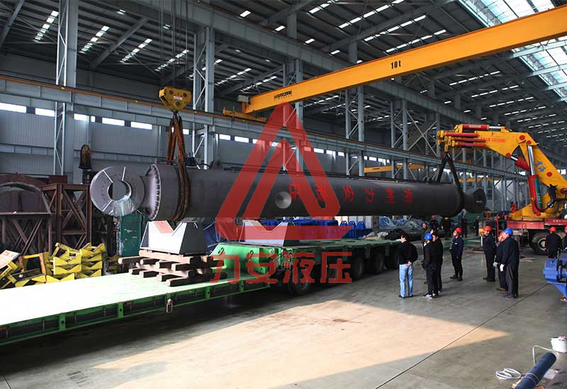 Offshore ship cylinder