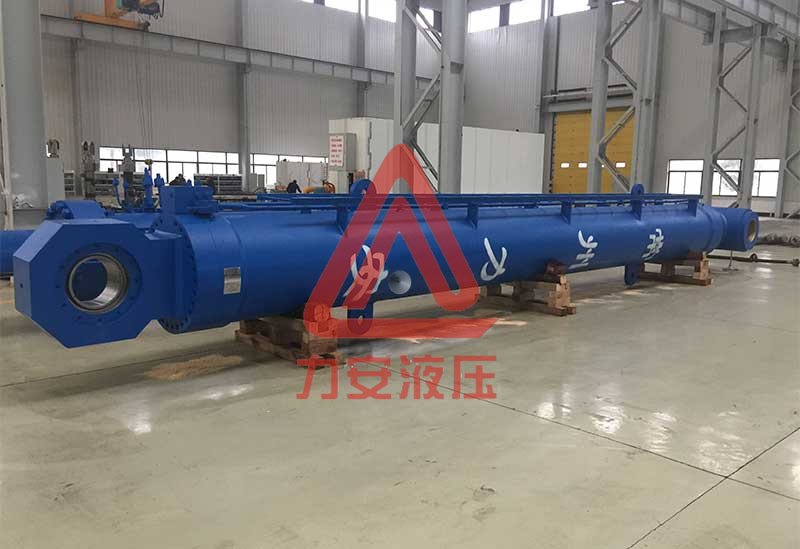 Offshore ship cylinder
