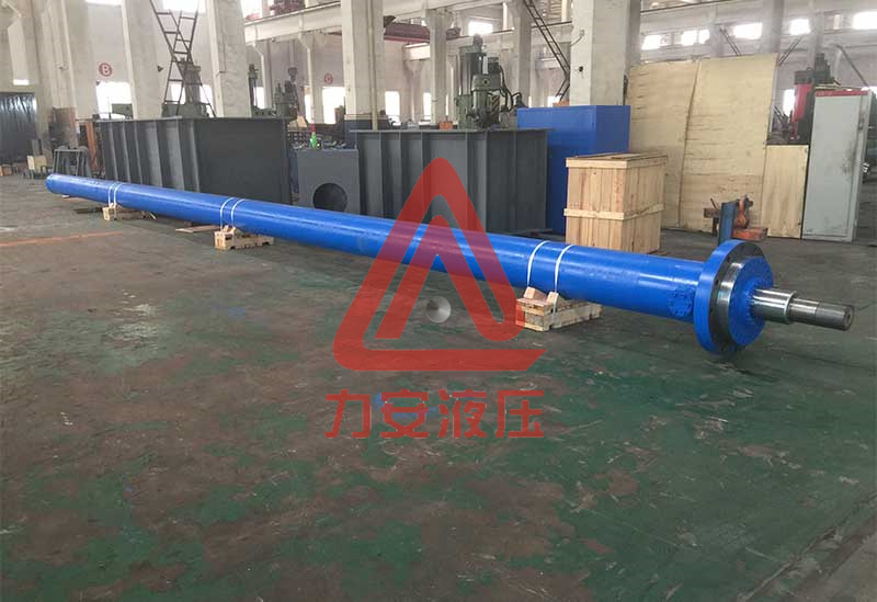 Hydraulic cold drawing machine cylinder