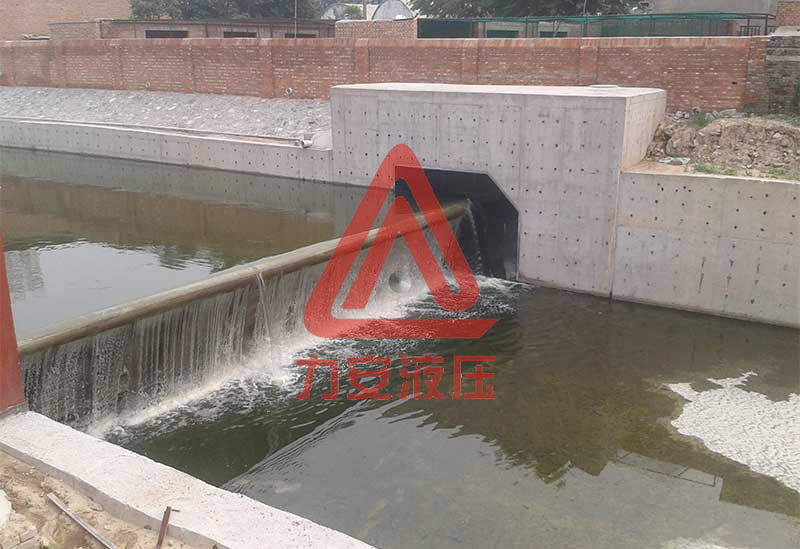 Steel dam, hydraulic dam